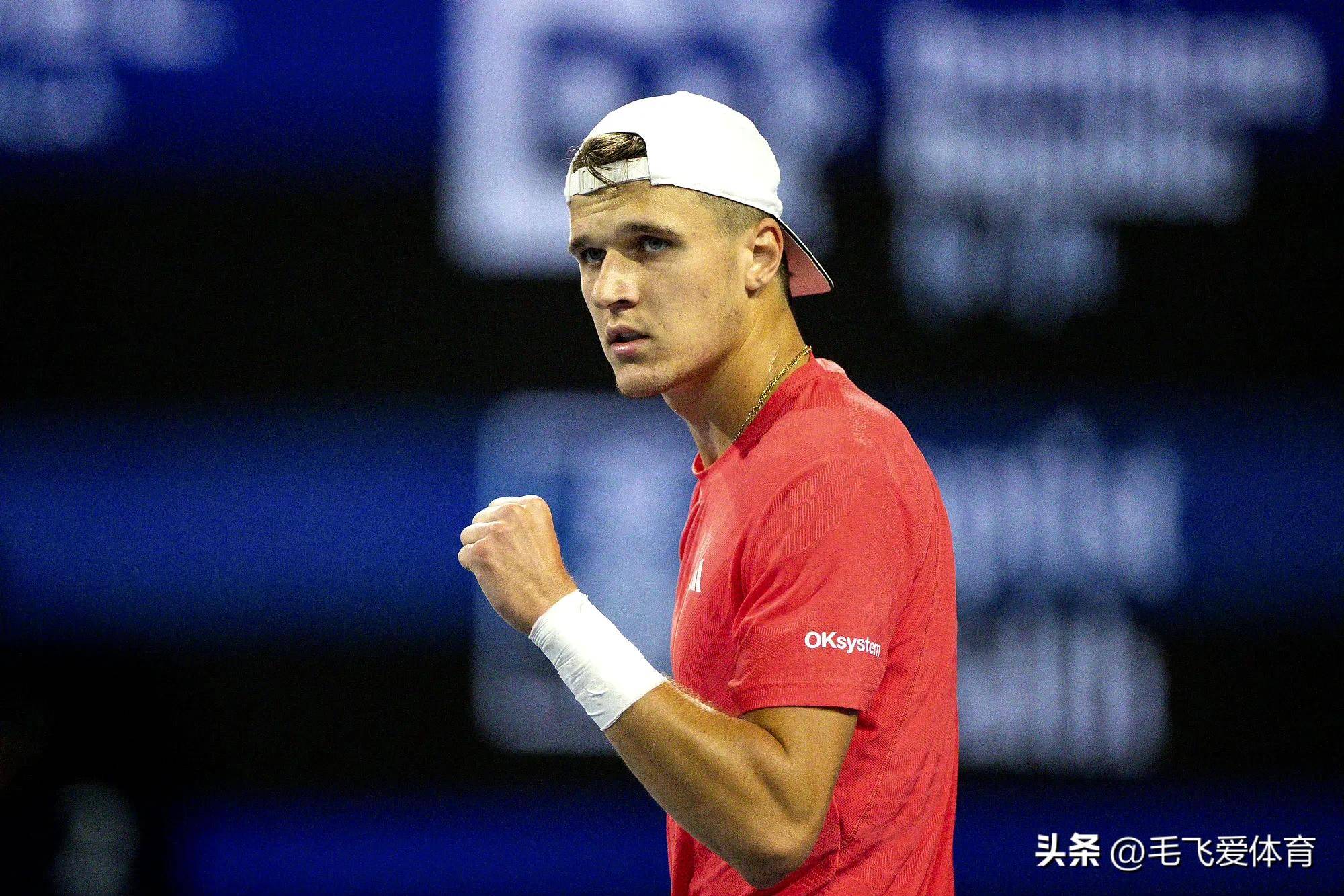 半岛体育 -德约科维奇爆冷击败切尔西，突破纪录引爆全场！的简单介绍